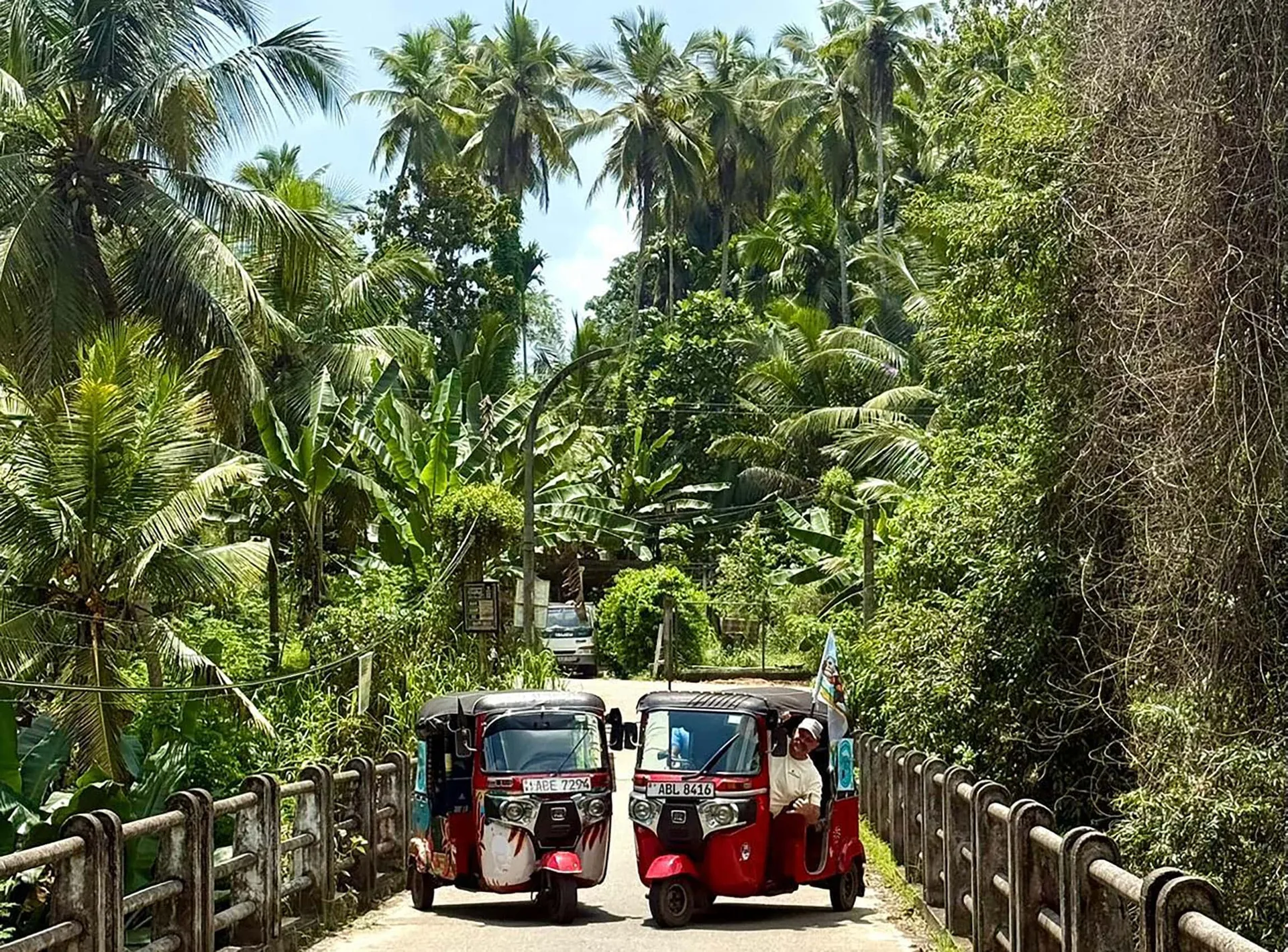 Tropical Loveshaws on the Rickshaw Run Sri Lanka October 2025.