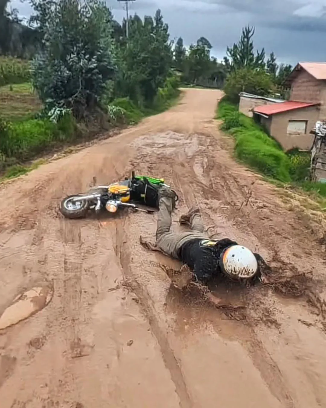 mud face plant.jpg