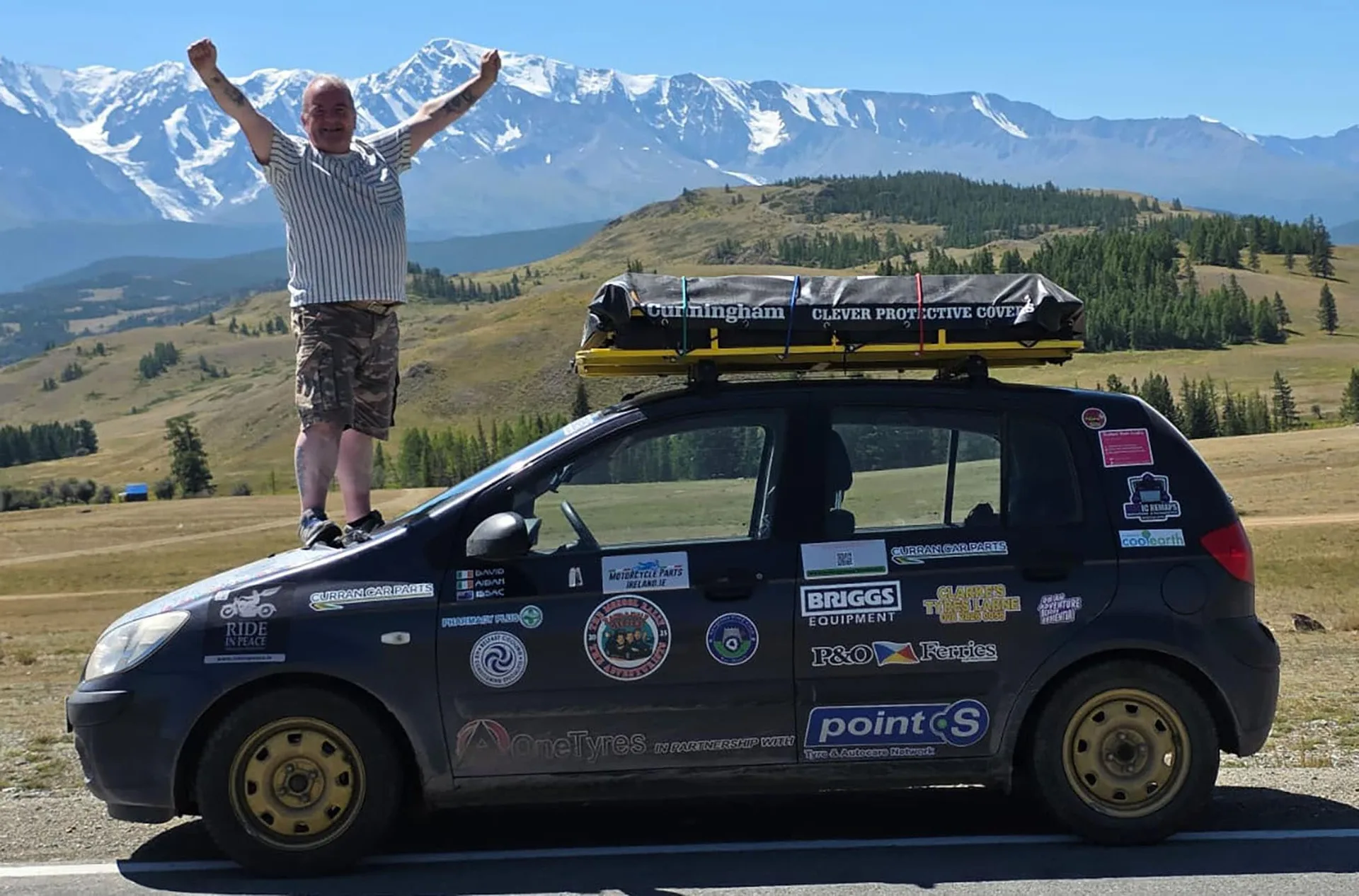 2 and a Half Geezers closing in on the Mongolian border, Altai.