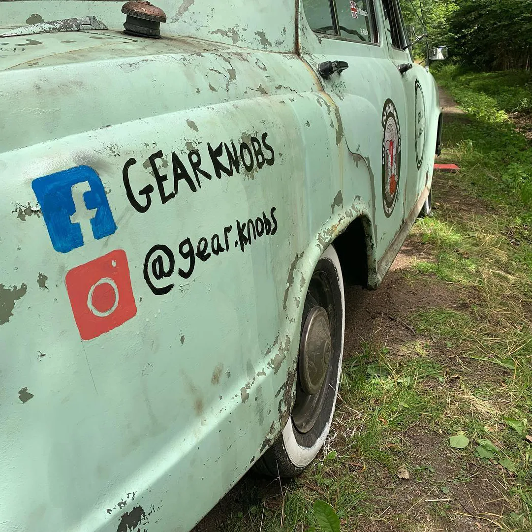 Team Gear Knob