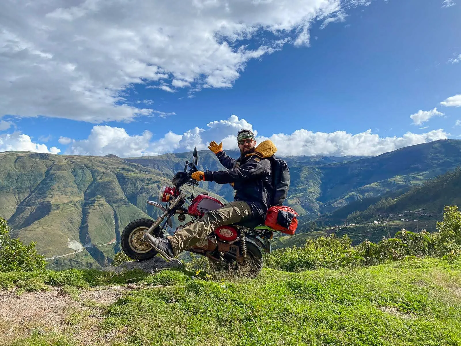 Monkey Run Peru