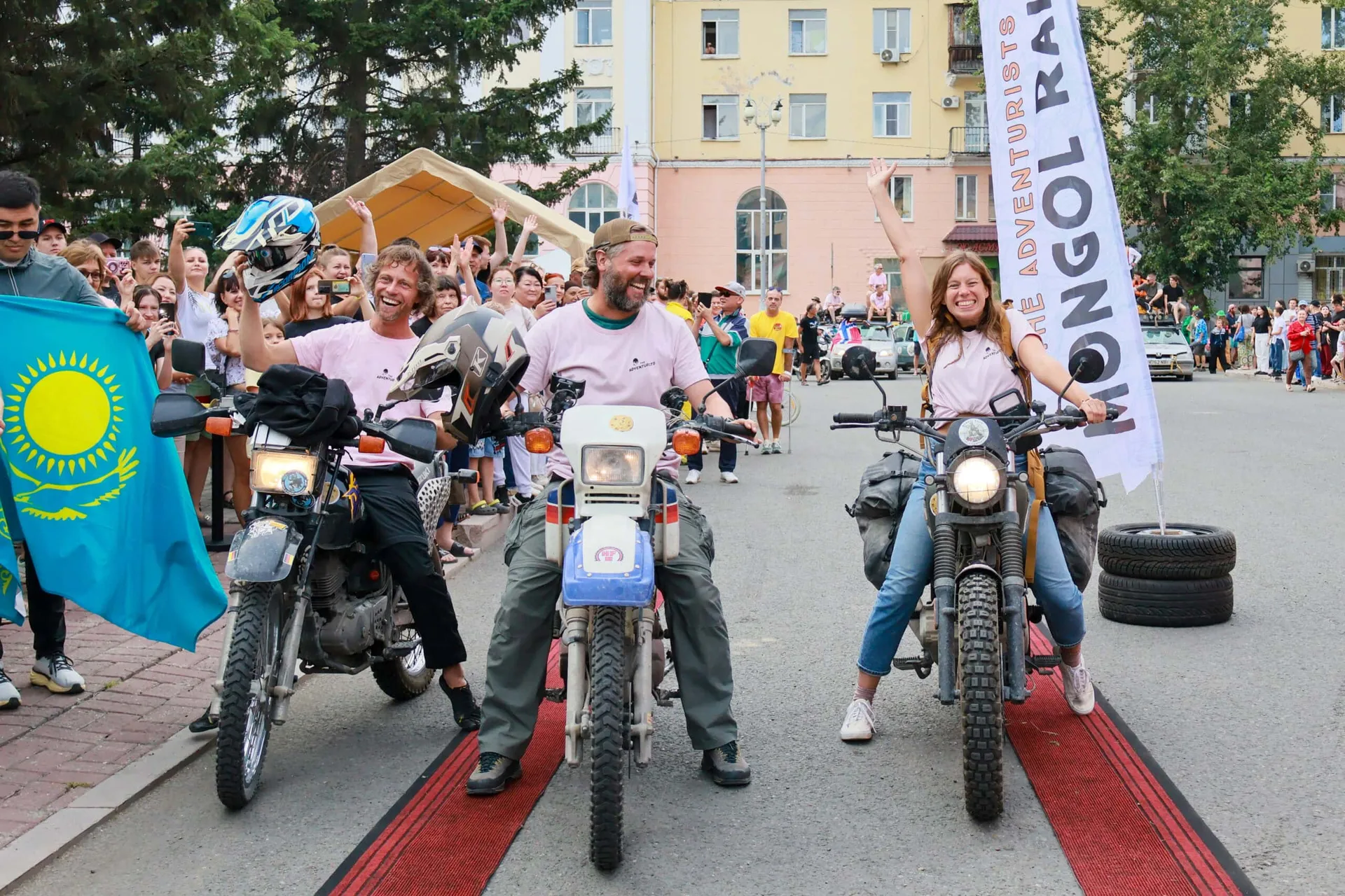 Team Rolling Breakdown crossing the Finish Line of the Mongol Rally 2025.